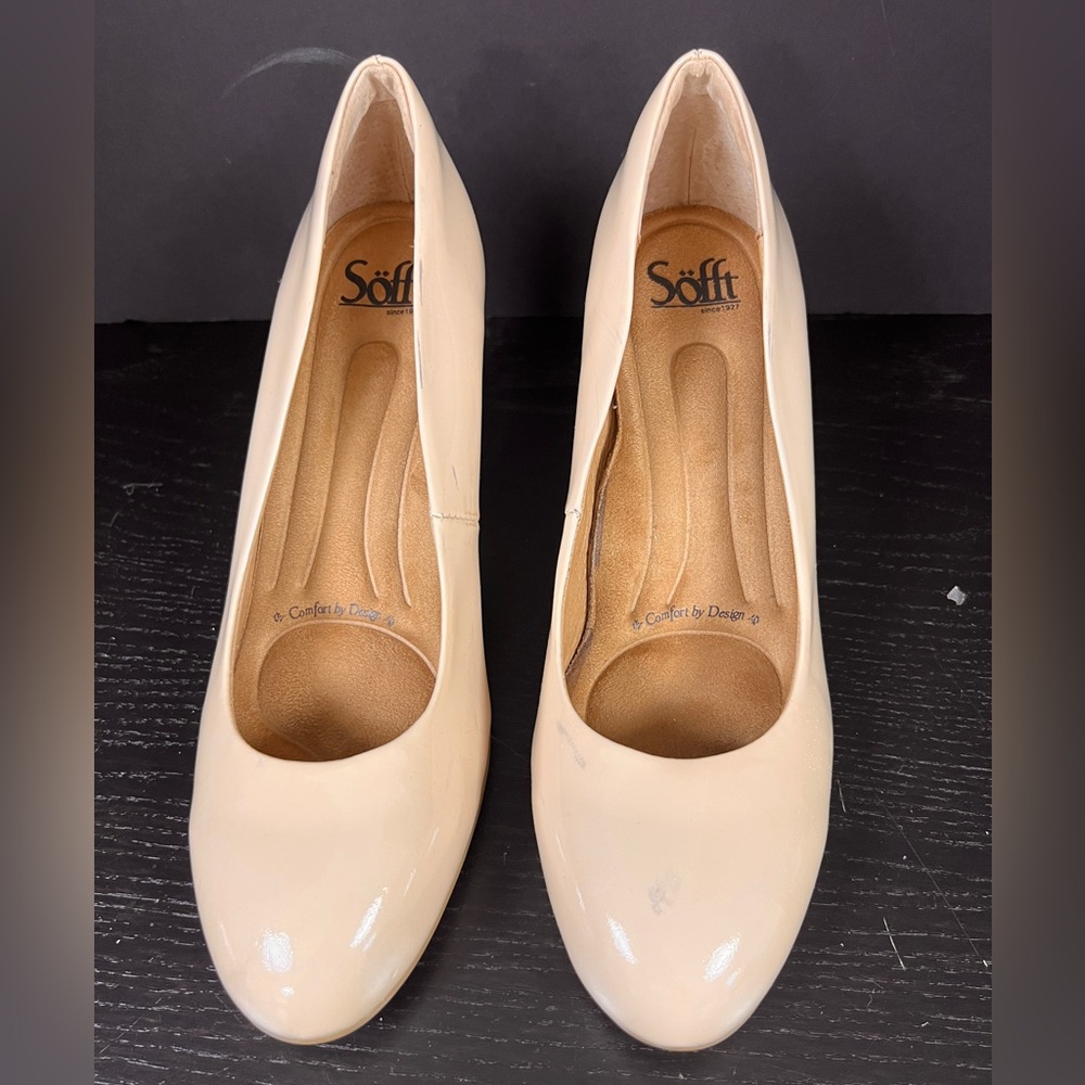 Womens Block Heel Patent lLeather Pump